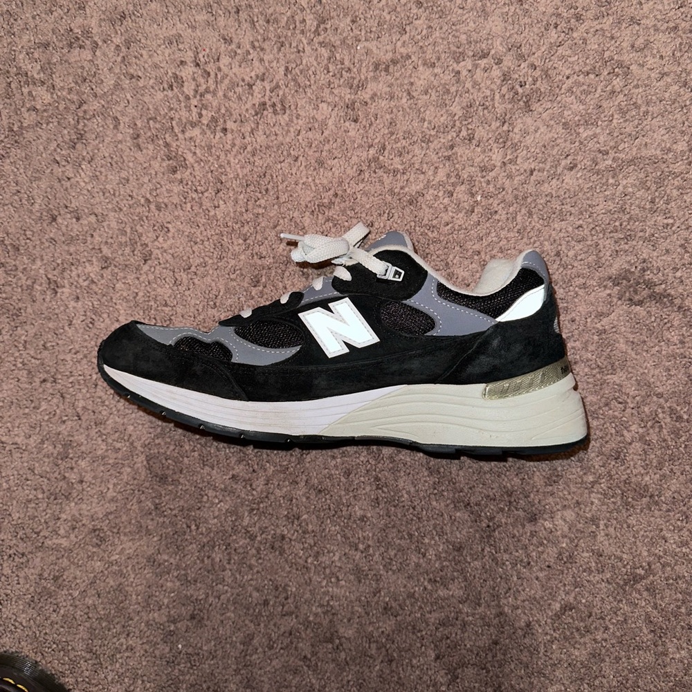 New Balance 992